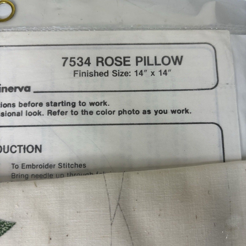 NIP Columbia-Minerva Candlewicking ROSE FLOWER Pillow 14x14 1983 KIT #7534 New - Picture 5 of 5